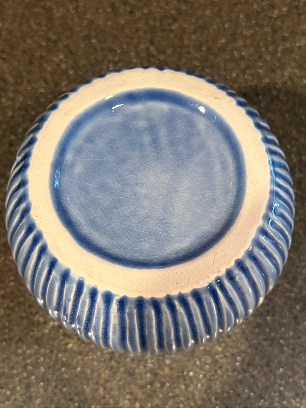 Blue glazed ribbed ceramic vase - Picture 3 of 3